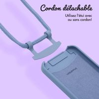 Coque de couleur personnalisée MagSafe avec cordon amovible  et nom iPhone 13 - Ash Blue