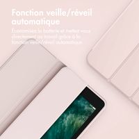 Accezz Étui de téléphone portefeuille Smart Silicone iPad 6 (2018) 9.7 pouces / iPad 5 (2017) 9.7 pouces - Rose