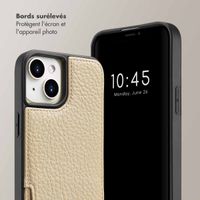 Selencia Coque arrière avec cordon et porte-cartes Nova iPhone 15 - Beige