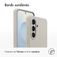 Accezz Coque Liquid Silicone avec MagSafe Samsung Galaxy S26 - Stone