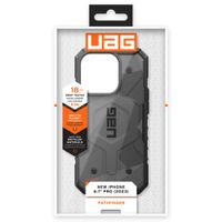 UAG Coque Pathfinder iPhone 15 Pro - Geo Camo