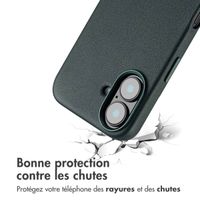 Accezz Coque arrière en cuir avec MagSafe iPhone 16 - Cedar Green