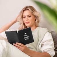 imoshion Design Slim Hard Sleepcover avec support Kobo Sage / Tolino Epos 3 - Live Laugh Love