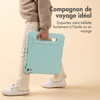 imoshion Coque kidsproof avec poignée Apple iPad 11 (2025) 11 pouces A16 / iPad 10 (2022) 10.9 pouces - Soft Blue
