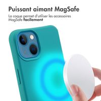 imoshion Coque arrière Color avec cordon amovible et MagSafe Apple iPhone 13 - Vert foncé