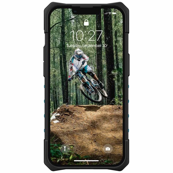 UAG Coque Plasma iPhone 13 - Mallard