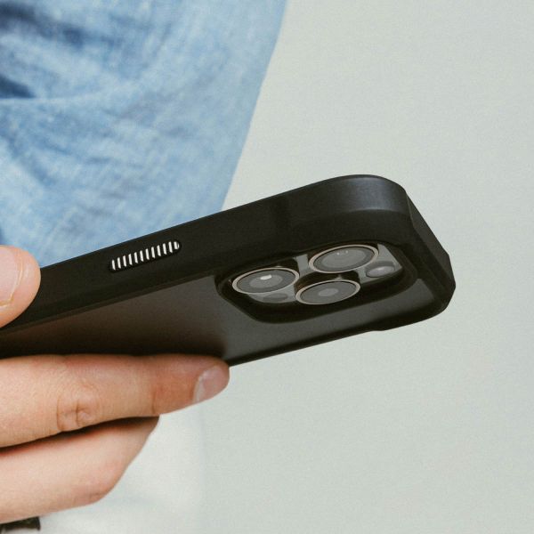 Nomad Coque Rugged Apple iPhone 16 Pro Max - Noir