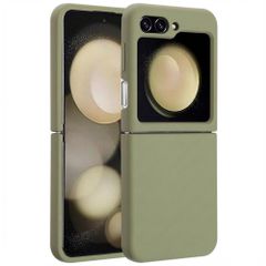 Accezz Coque Liquid Silicone avec MagSafe Samsung Galaxy Z Flip 5 - Cooper Green