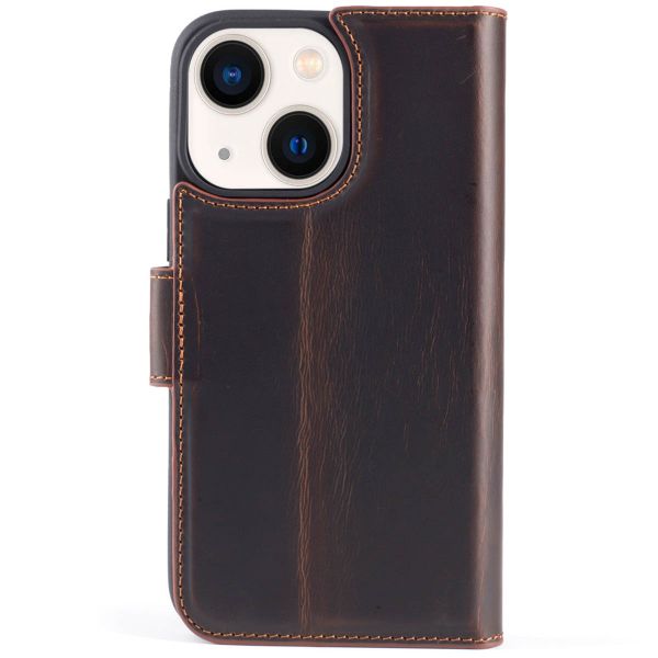 Wachikopa Étui de téléphone portefeuille Magic 2-in-1 iPhone 13 - Dark Brown