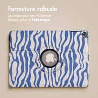 imoshion Coque tablette Design rotatif à 360° iPad 6 (2018) / iPad 5 (2017) / Air 2 (2014) / Air 1 (2013)- White Blue Stripes