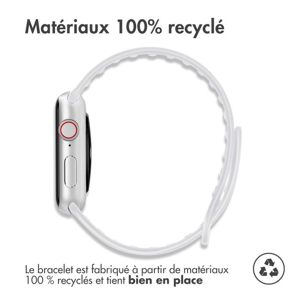 imoshion Bracelet en silicone Apple Watch Series 1-9 / SE - 38/40/41 mm / Series 10 - 42 mm - Blanc