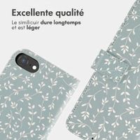 imoshion Étui de télephone portefeuille Design Apple iPhone 17e / 16e - Smoke Green Flowers