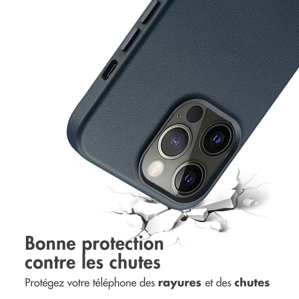 Accezz Coque arrière en cuir avec MagSafe Apple iPhone 13 Pro - Nightfall Blue