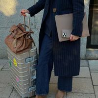 Holdit Coque Wavy Apple iPhone 15 Pro - Mocha Brown