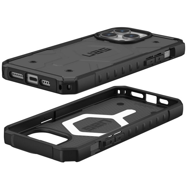 UAG Coque Pathfinder MagSafe Apple iPhone 15 Pro Max - Argent