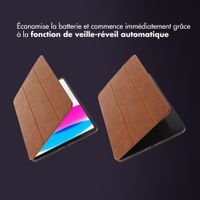 Accezz Coque tablette trifold en cuir Apple iPad 11 (2025) 11 pouces A16 / iPad 10 (2022) 10.9 pouces - Cognac