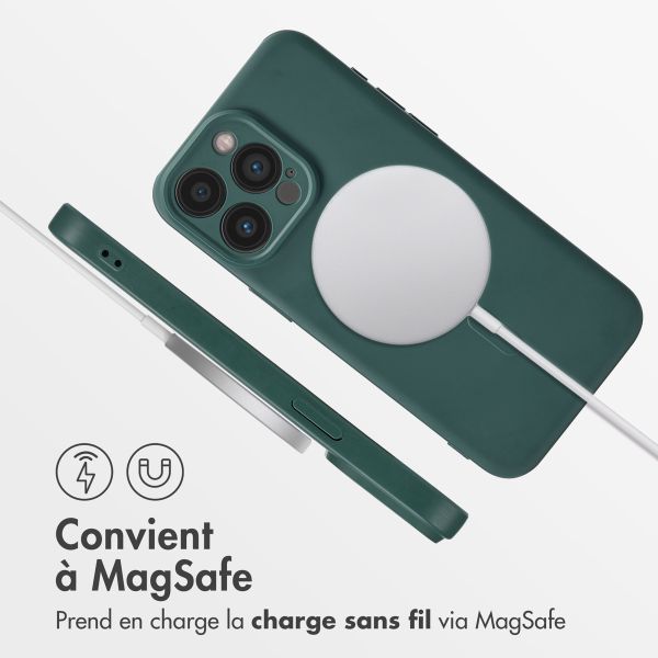 imoshion Coque Couleur avec MagSafe iPhone 15 Pro Max - Vert foncé