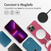 imoshion Coque arrière Color avec cordon amovible et MagSafe Apple iPhone 13 Pro - Raspberry