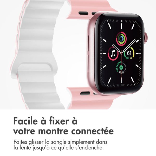 imoshion Bracelet en silicone magnétique Apple Watch Series 1 t/m 9 / SE (38/40/41 mm) | Series 10 / 11 (42 mm) - Roze & Wit / Pink & White