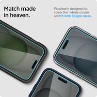 Spigen Protection d'écran en verre trempé GLAStR Privacy Applicator Apple iPhone 16 Plus / 15 Plus