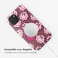 Selencia Coque arrière Vivid avec MagSafe Apple iPhone 15 - Wavy Smiley Pink