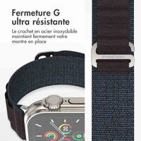 imoshion Bracelet en nylon Alpine Apple Watch Series 1 t/m 9 / SE (38/40/41 mm) | Series 10 / 11 (42 mm) - Indigo