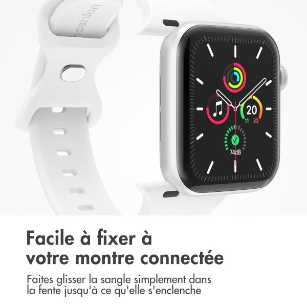 imoshion Bracelet en silicone⁺ Apple Watch Series 1 t/m 11 / SE / Ultra (44/45/46/49 mm) - Taille M/L - Blanc