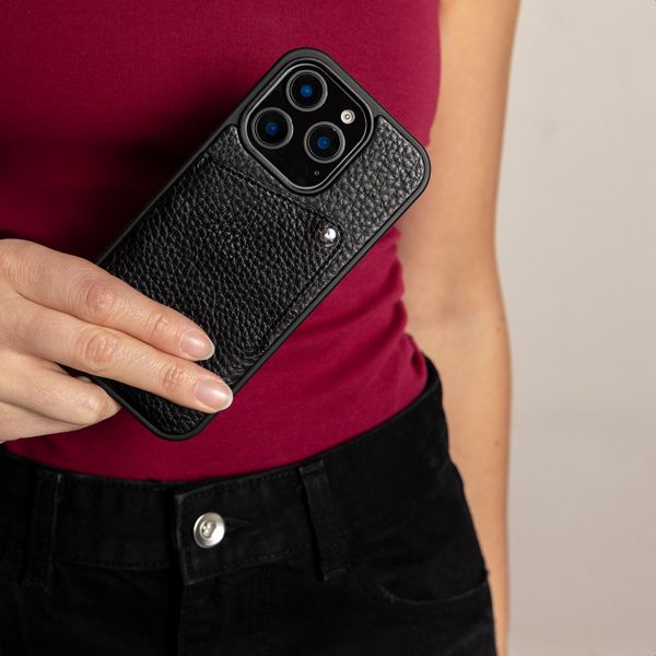 Selencia Coque Riva avec porte-cartes Apple iPhone 15 - Noir
