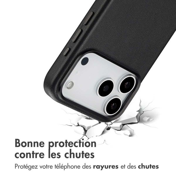 Accezz Coque arrière en cuir avec MagSafe Apple iPhone 17 Pro Max - Onyx Black