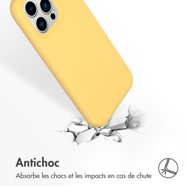 Accezz Coque Liquid Silicone avec MagSafe iPhone 14 Pro Max - Jaune