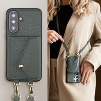 Selencia Coque de télephone Sera avec cordon et porte-cartes enveloppe Samsung Galaxy A37 (5G) - Sage Green