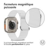 imoshion Bracelet en cuir magnétique Apple Watch Series 1-10 / SE / Ultra (2) - 42/44/45/46/49 mm - Blanc