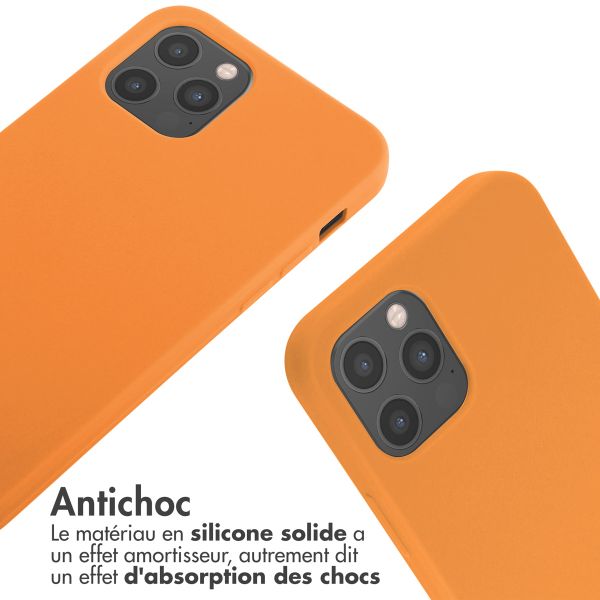 imoshion ﻿Coque en silicone avec cordon iPhone 12 (Pro) - Orange