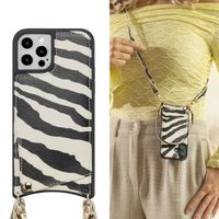 Selencia Coque de télephone Nova avec cordon et porte-cartes Apple iPhone 12 (Pro) - Zazzy Zebra