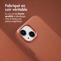 Accezz Étui de télephone portefeuille en cuir 2-en-1 avec MagSafe Apple iPhone 15 - Sienna Brown