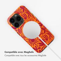 Selencia Coque arrière Vivid Tough avec MagSafe iPhone 15 Pro Max - Tropical Vibes Apricot