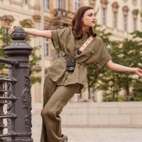 Dutchies Coque MagSafe avec porte-cartes Apple iPhone 13 Pro Max - Noir