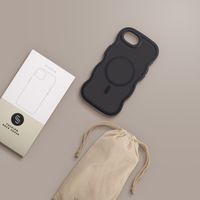 Selencia Coque arrière Wavy avec MagSafe Apple iPhone 16e - Noir