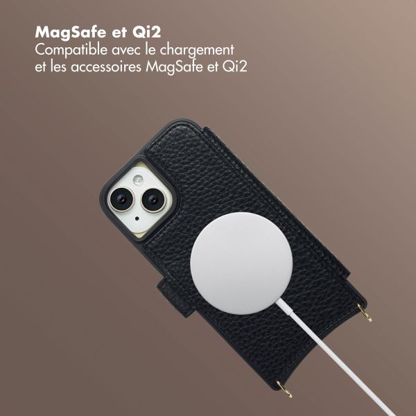 Selencia Étui Riva avec MagSafe et cordon de téléphone Apple iPhone 15 - Noir