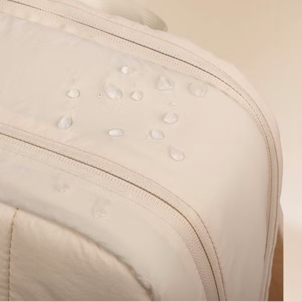 Selencia Sac à dos ordinateur portables Vaya Puffy 16 pouces - Soft Ivory