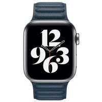 Apple Bracelet Leather Link Apple Watch Series 1 t/m 9 / SE (38/40/41 mm) | Series 10 / 11 (42 mm) - Taille M/L - Baltic Blue
