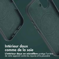 Accezz Coque arrière en cuir avec MagSafe Apple iPhone 16 - Cedar Green