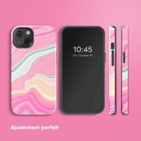 Selencia Coque arrière Vivid Tough avec MagSafe iPhone 13 - Pastel Lipstick Marble