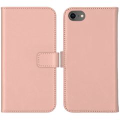Selencia Étui de téléphone en cuir Apple iPhone SE (2022 / 2020) / 8 / 7 / 6(s)