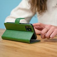 imoshion Étui de télephone portefeuille de luxe Apple iPhone 12 (Pro) - Vert