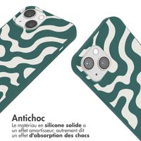 imoshion Coque design en silicone avec cordon iPhone 14 - Petrol Green Groovy