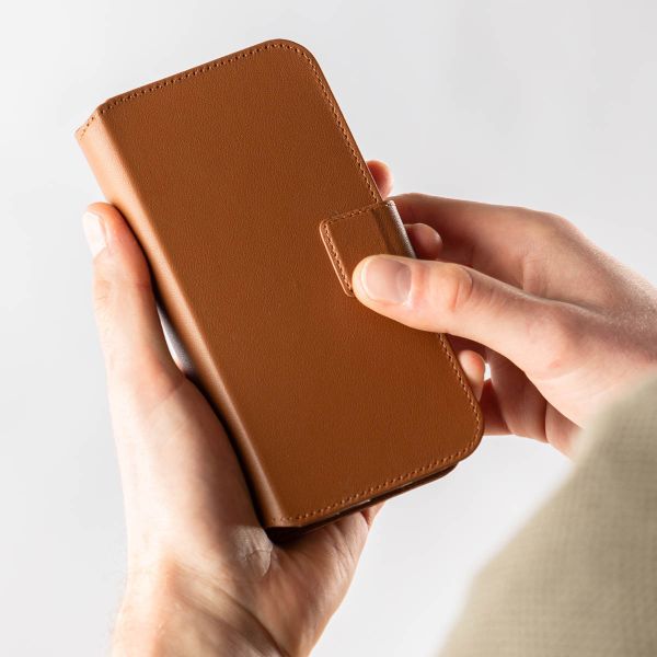 Accezz Étui de télephone portefeuille en cuir 2-en-1 avec MagSafe Apple iPhone 14 - Sienna Brown