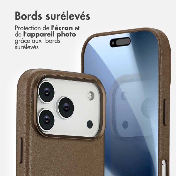 Accezz Coque arrière en cuir avec MagSafe Apple iPhone 17 Pro - Marron café