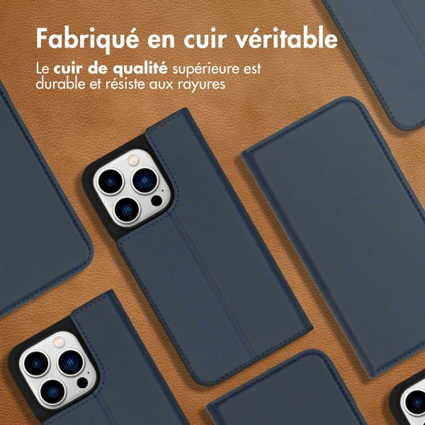 Accezz Étui de télephone Slim Folio en cuir de qualité supérieure Apple iPhone 14 Pro - Bleu foncé