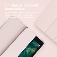 Accezz Coque tablette portefeuille Smart Silicone Apple iPad Air 13 pouces (2025) M3 / (2024) M2 - Rose